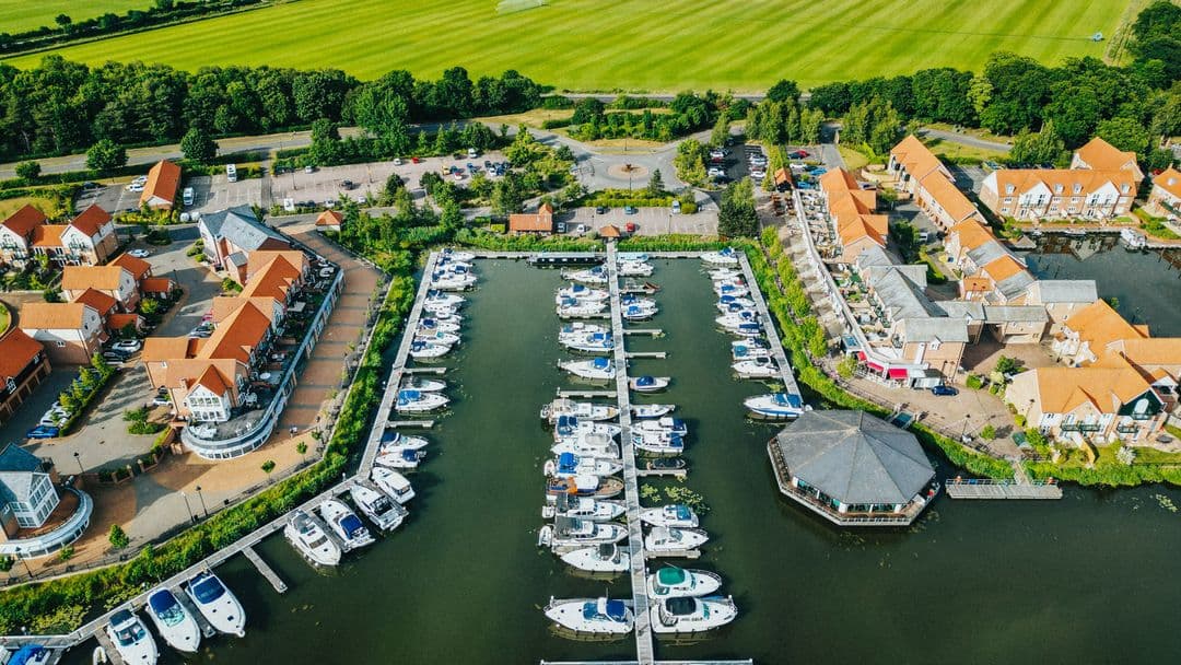 Energy management in marinas